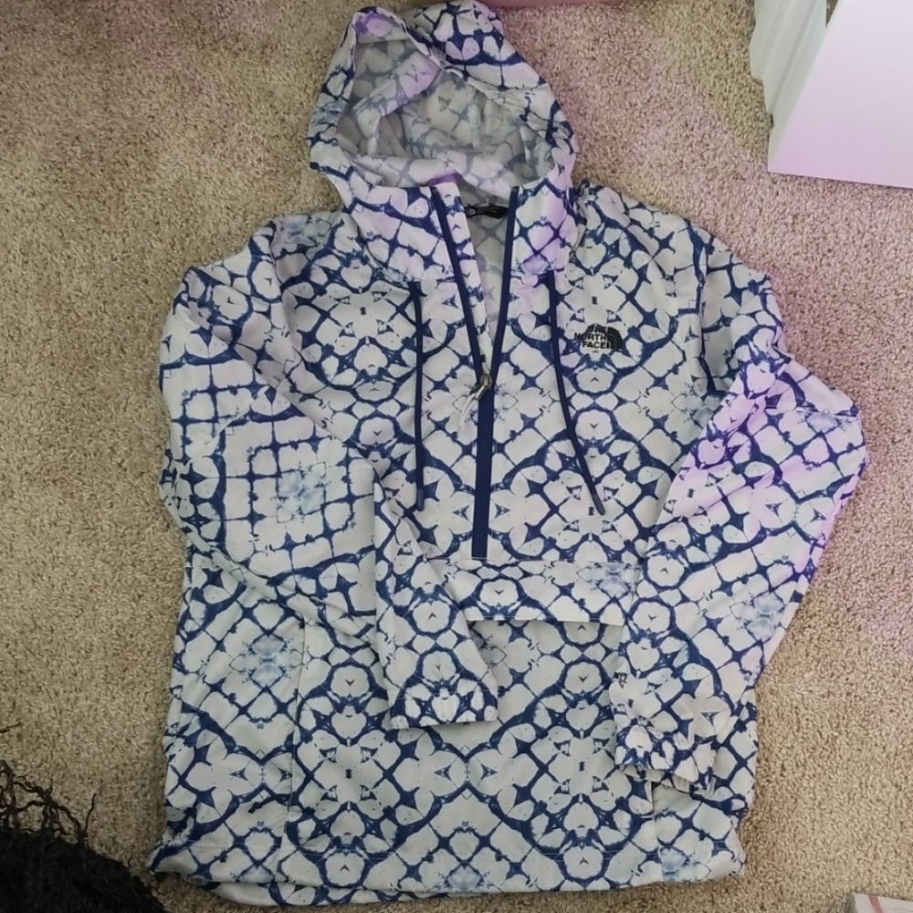 North face wind breaker